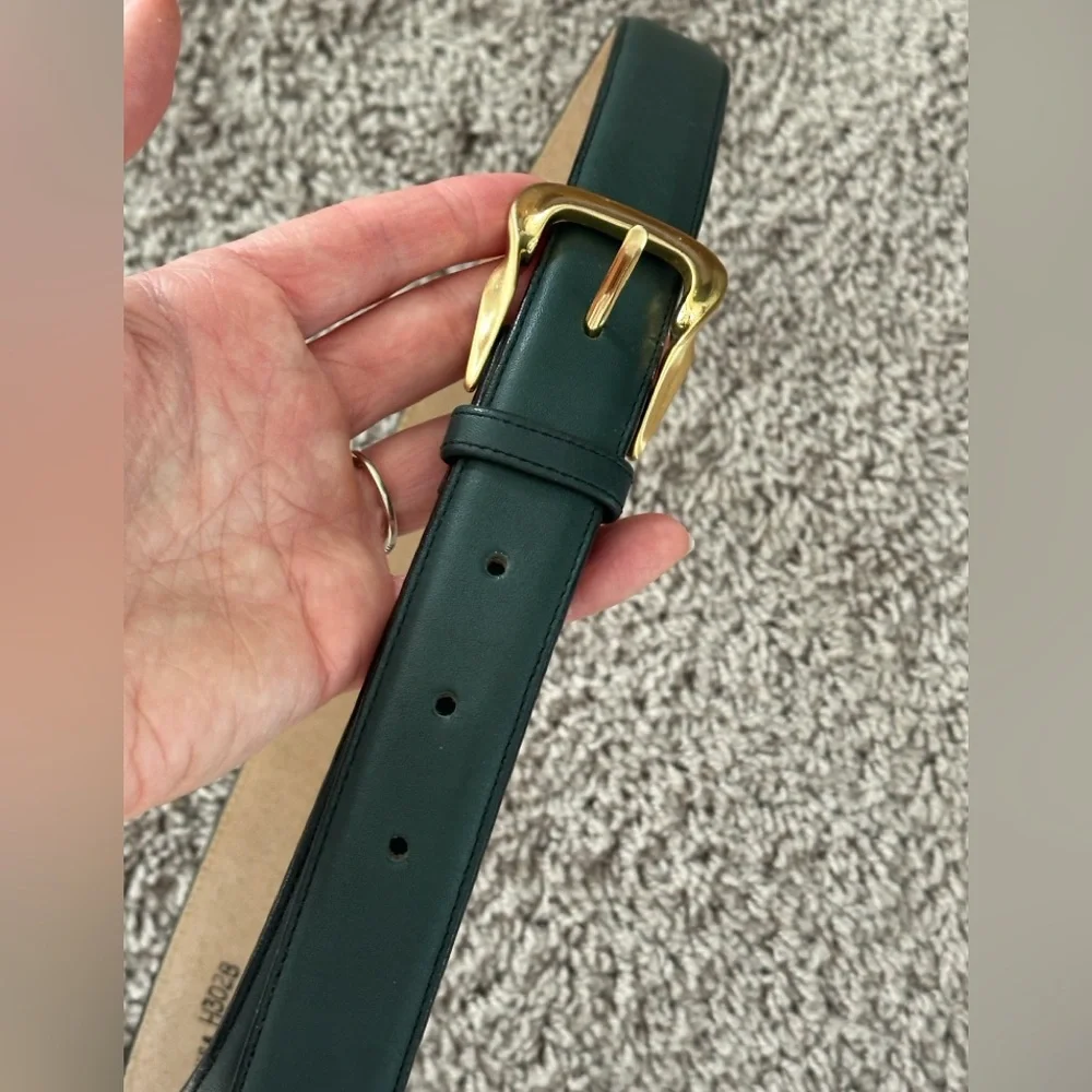 Elegant Green Genuine Leather Belt with Gold Buckle Size Large